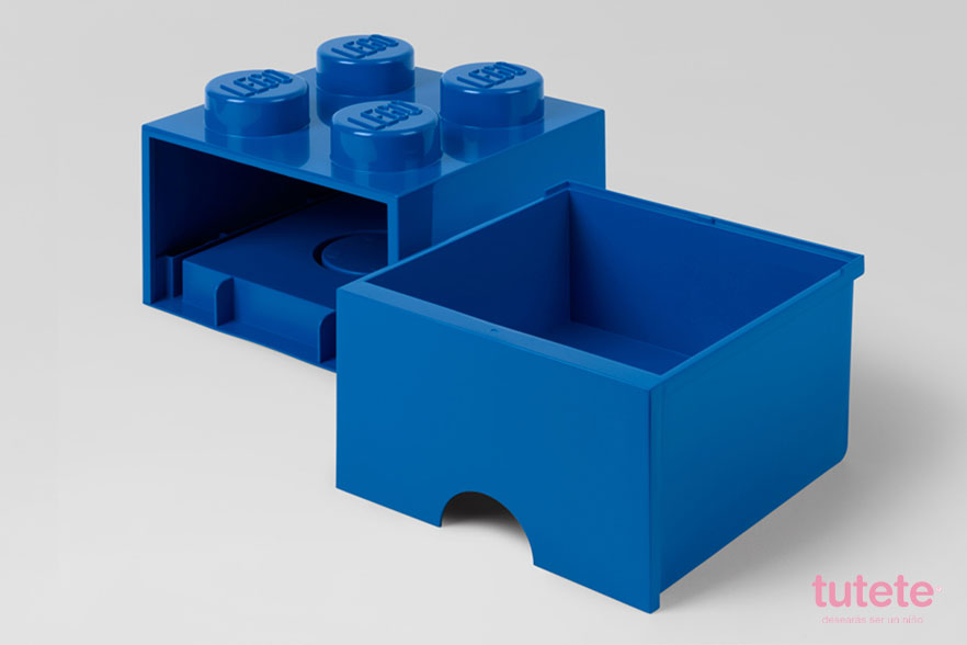 Caja LEGO almacenaje de segunda mano por 15 EUR en Manresa en WALLAPOP